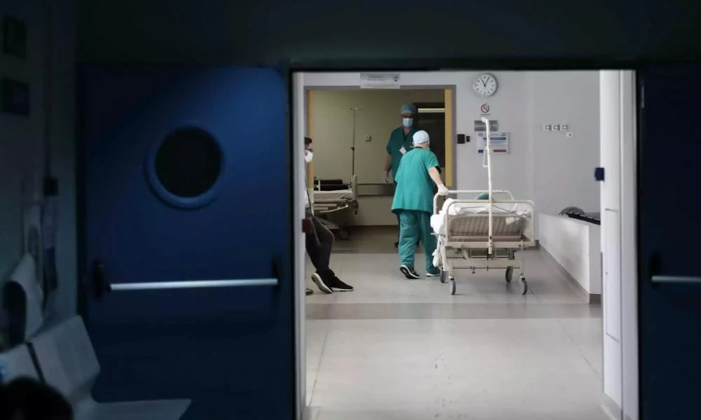 Καπραβέλος: Διπλασιάστηκαν οι κλίνες Covid στο Παπανικολάου